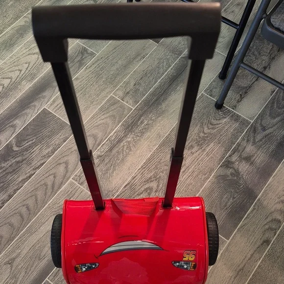 Disney Lightning McQueen Kid Roll8ng Suitcase - Picture 3 of 6